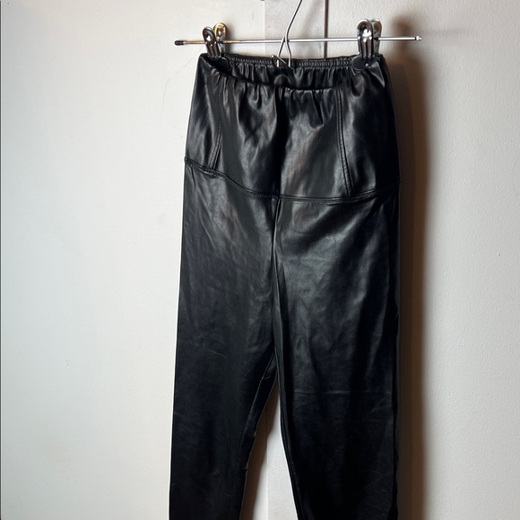 Wilfred Free Black Faux Leather Leggings from Aritzia - Picture 8 of 14